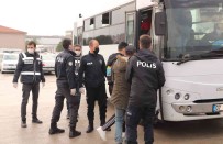 Antalya'da Çesitli Suçlardan Aranan 77 Kisi Yakalandi