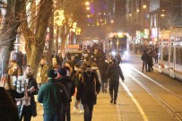 Eskisehir'de Yeni Yila Saatler Kala Yogunluk Basladi