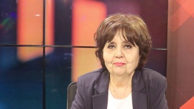 Halk TV sunucusu Ayşenur Arslan İYİ Parti güzellemesi yaparken yine rezil oldu