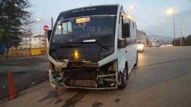 Karabük'te Iki Trafik Kazasi Açiklamasi 4 Yarali