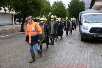 Mehmetçik'ten Yagislar Sonucu Ev Ve Isyerleri Hasar Gören Vatandaslara Yardim