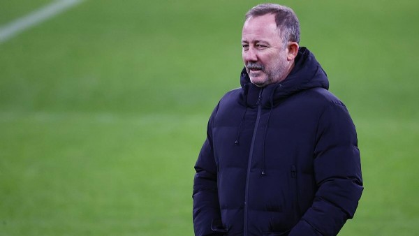 Önder Karaveli Kimdir? Beşiktaş Teknik Direktörü Önder Karaveli Mi Olacak?