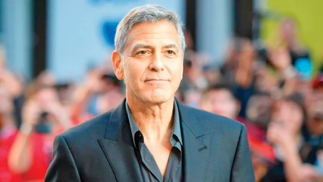 George Clooney isyan etti!