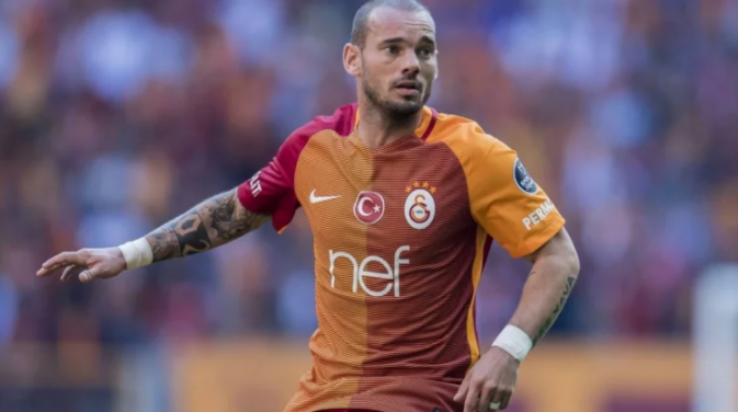 Sneijder kulüp satın alıyor!