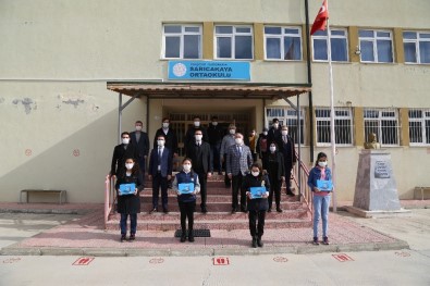 Eskişehir Sanayi Odası Ve TOBB Eskişehir GGK'dan Öğrencilere Tablet Desteği