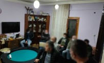 Giresun'da Bir Evde Kumar Oynadıkları Tespit Edilen 18 Kişiye 86 Bin 490 Lira Ceza Kesildi Haberi
