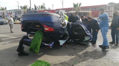 İki Otomobil Çarpıştı, 2'Si Ağır 5 Yaralı