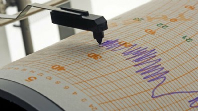 İzmir'de korkutan deprem!
