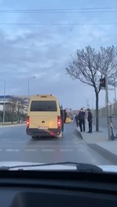 (Özel) Başakşehir'de Minibüste Sosyal Mesafesiz Yolcu Taşımacılığı Pes Dedirtti