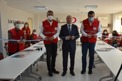 Türk Kızılay Manisa Ve Demirci Gönüllü Merkezi Açıldı