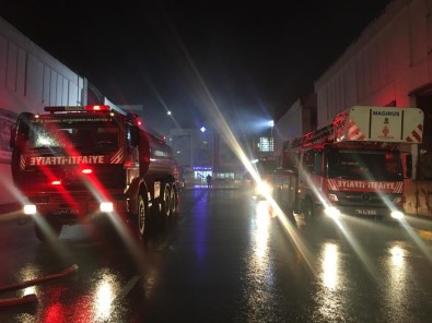 İSTOÇ'ta İş Yeri Yangını