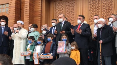 Cumhurbaşkanı Erdoğan Rize'de Hacı Ahmet Erdoğan Camii'nin Açılışını Gerçekleştirdi