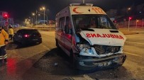 Suriye Uyruklu Kadın Kaza Yapan Ambulansta Doğum Yaptı Haberi