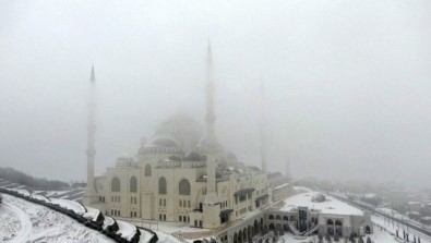 Beyaza Bürünen Çamlıca Camii Havadan Görüntülendi