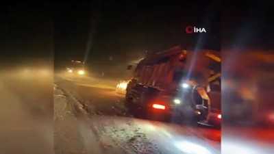 Balıkesir-Susurluk Kara Yolu Yağış Sebebiyle Ağır Taşıt Geçişine Kapatıldı