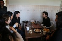 SELAHATTİN DEMİRTAŞ - Pervin Buldan Boğaziçi öğrencilerini ziyaret etti