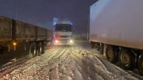 Adana-Ankara Otoyolunda Kar Ve Tipi Trafiğini Olumsuz Etkiledi Haberi
