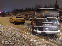 Ankara'da Kar Yağışı Kazaları Da Beraberinde Getirdi Açıklaması 2 Yaralı