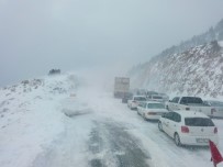 Antalya - Konya Karayolunda Kar Kalınlığı 40 Santimetreye Ulaştı Haberi