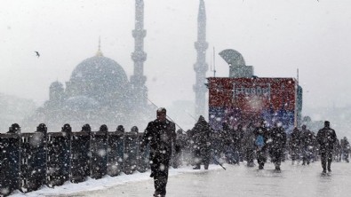 Kar yağışı İstanbul'u ne zaman terk edecek?
