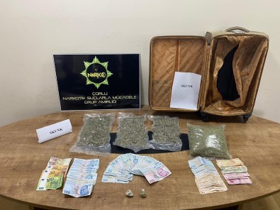 Larissa'dan Kaçış Yok