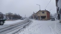 Yunak'ta Kar Yağışı Etkili Oldu