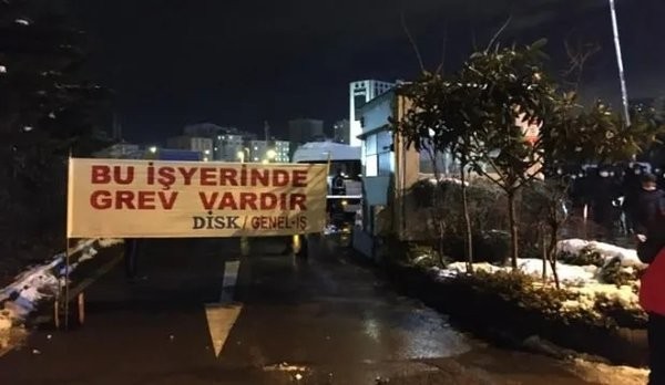 CHP'li belediye karıştı! İşçiler grevde