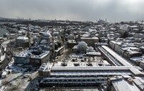 İstanbul'da Kar Şehri Terk Ediyor