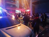 İzmir'de Bıçaklı Kavga Açıklaması 1 Ölü Haberi