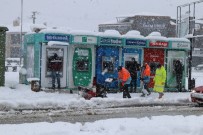 Serdivan Belediyesi Bin 835 Sokakta Karla Mücadelesini Sürdürüyor Haberi