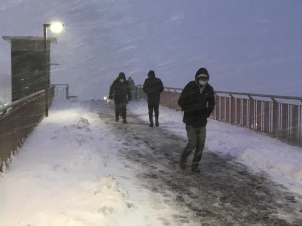 İstanbul'da yoğun kar yağışı!