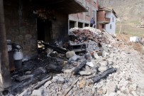 Araklı'da Yangın Mağduru Olan Ailelere Hemşehri Desteği Haberi