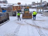 İscehisar'da Karla Mücadele Devam Ediyor