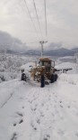 Kar Yağışının Etkili Olduğu Cide İlçesinde 37 Köy Yolu Ulaşıma Açıldı