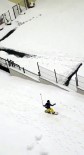 (Özel) İstanbul'da Karda Snowboard Keyfi