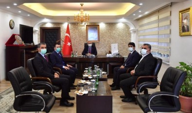 Vali Karaloğlu Dicle'de Değerlendirme Toplantısına Katıldı