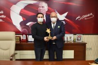 Ödüllü Genç Girişimci, Başkan Posbıyık'ı Gururlandırdı