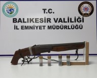 Balıkesir'de Polis 20 Aranan Şahsı Yakaladı