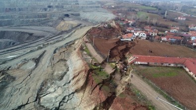 Bolu'da, Heyelana Sebep Olan Termik Santral Yüzlerce Köylüyü Evsiz Bıraktı
