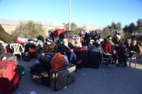 Gazze İle Mısır Arasındaki Refah Sınır Kapısı 4 Günlüğüne Açıldı