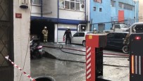 Kağıthane'de Oto Tamirhanesinde Yangın Açıklaması 3 Araç Zarar Gördü Haberi