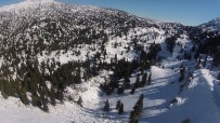 Karla Buluşan Antalya-Konya Karayolunda Kartpostallık Görüntüler
