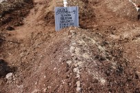 Diyarbakır'da Kardeşi Tarafından Öldürülen Gülistan Şaylemez Toprağa Verildi Haberi