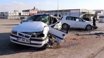 Gaziantep'te Bir Kişinin Öldüğü 4 Kişinin Yaralandığı Trafik Kazası Güvenlik Kamerasınca Kaydedildi Haberi