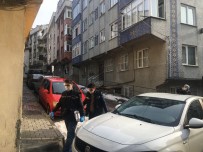 Gaziosmanpaşa'da Bir Baba, 2 Oğlunu Bacağından Vurdu Haberi