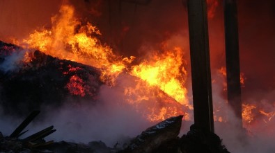 6 Saat Yanan Atölye Kullanılamaz Hale Geldi