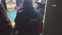 Kumar Baskınında 'Özel Güvenlik' Elbiseli Oyunsever, Polisi Kandıramadı