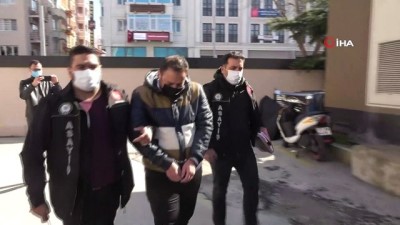 Çanakkale'de Kendini Polis Olarak Tanıttığı Kişinin Döviz Ve Altınlarını Alan Şüpheli İstanbul'da Yakalandı