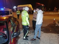 Ehliyetsiz Alkollü Sürücü Trafikten Men Ve Plakasız Araçla Kaçarken Yakalandı