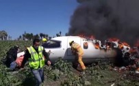 Meksika'da Askeri Uçak Düştü Açıklaması 6 Ölü